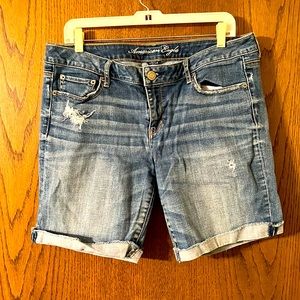 American Eagle Distressed Bermuda Shorts, Size 14